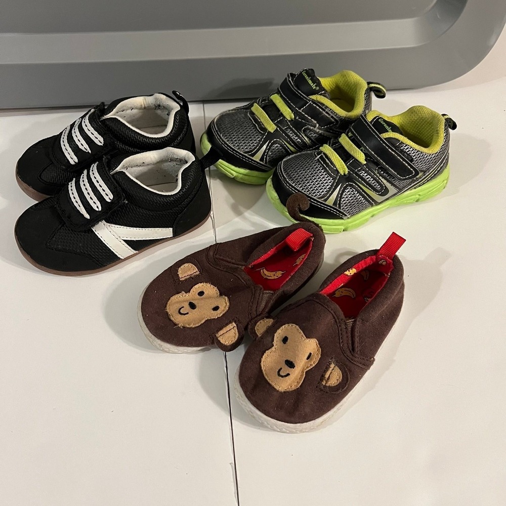 Toddler boy size 5‎ shoes (s-180)